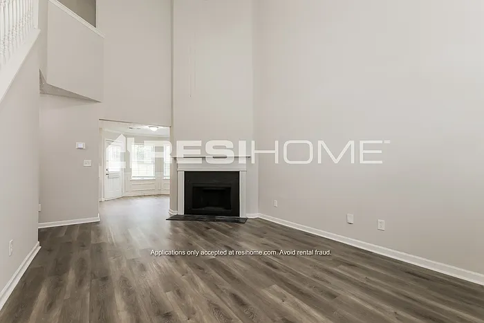 1430 Camelia St — Photo 5