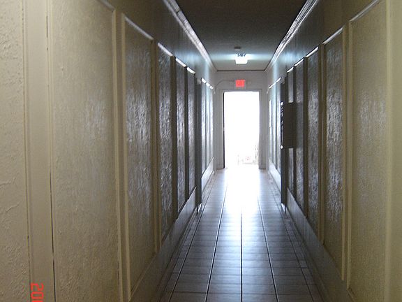 2nd image of 720 1/2 Laurel St APT 11