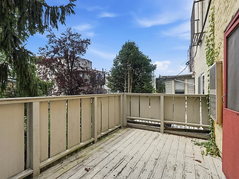 2036 Mount Vernon St #2RR — Photo 13