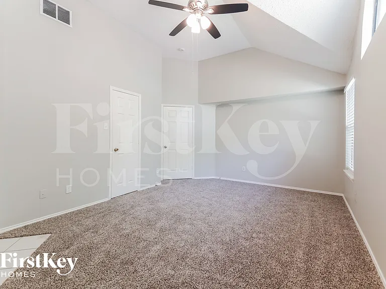 701 Long Hill Ct — Photo 11