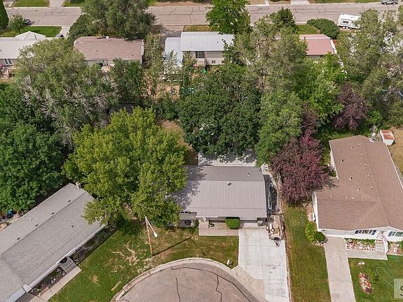 4th image of 360 Summer St