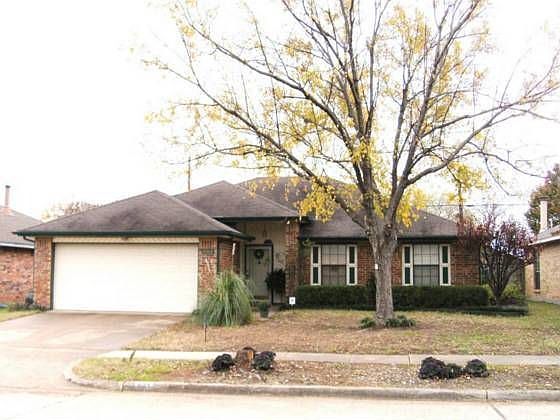 1st image of 835 Larue Dr