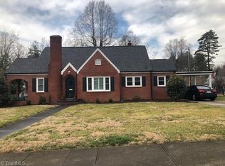 324 Marion St, Mount Airy, NC 27030