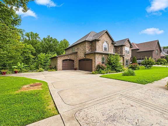 2nd image of 2551 Everwood Ct