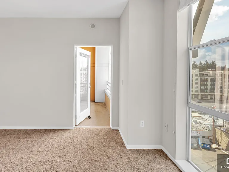 118 107th Ave NE #407 — Photo 10