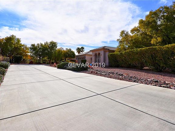 2nd image of 10585 Sopra Ct