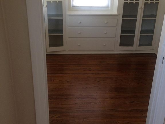 4th image of 6320 Haviland Ave