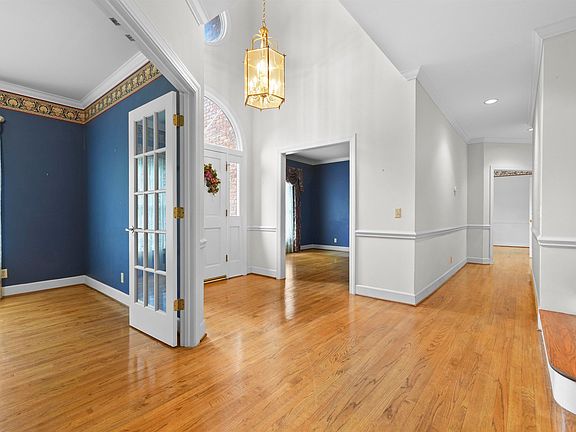 4th image of 110 Terra Woods Ln