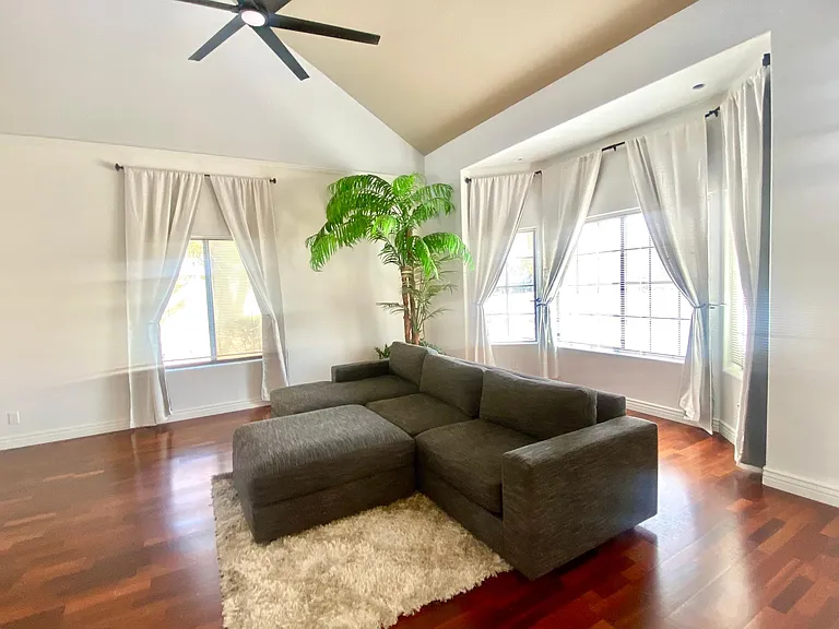 2118 E Marquette Dr — Photo 28