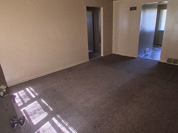 4th image of 8736 W Carmen Ave #3