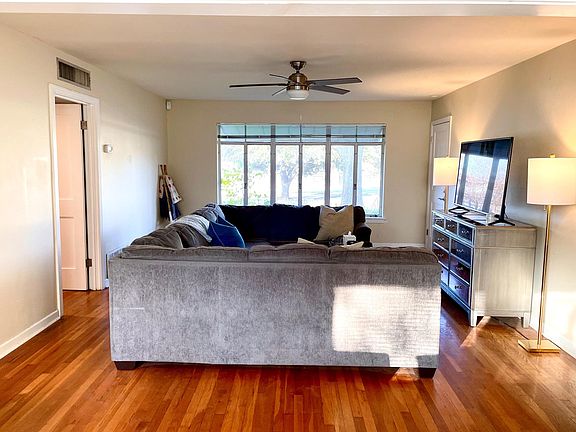3rd image of 288 Emporia Blvd