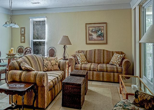 1st image of 321 Pelican Cir #A