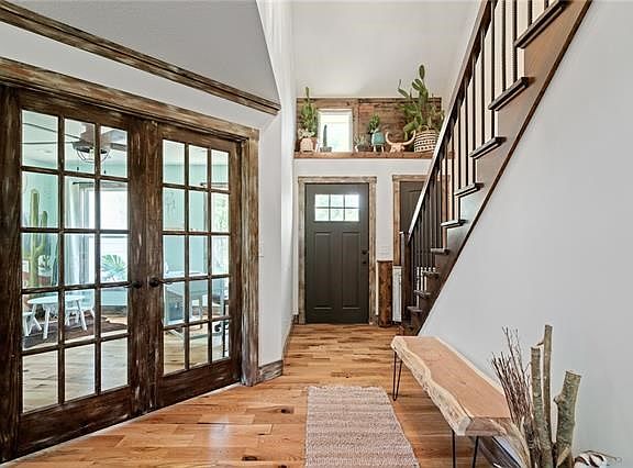 3rd image of 22464 Bridlewood Ln