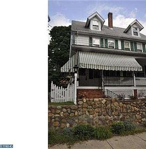 1st image of 219 Pine St