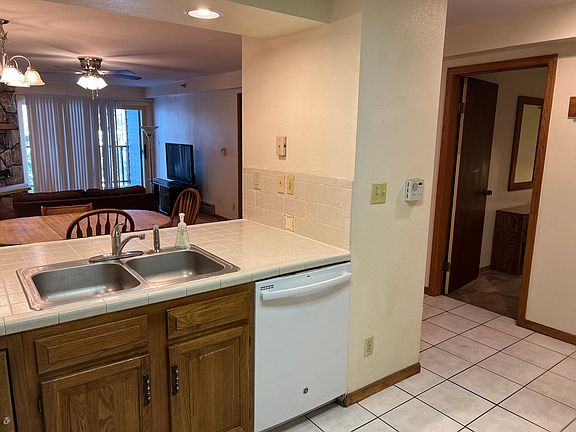 3rd image of 530 S French St #107