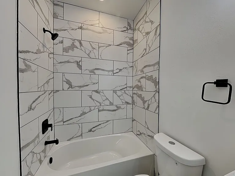 1125 Highlands Rd — Photo 15