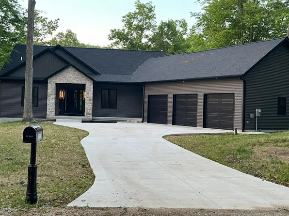 8670 N Island Dr Lot 32, Stanwood, MI 49346