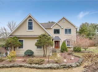 386 Hartman Rd, Bethlehem, PA 18020