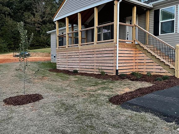 3rd image of 1819 Siesta Dr
