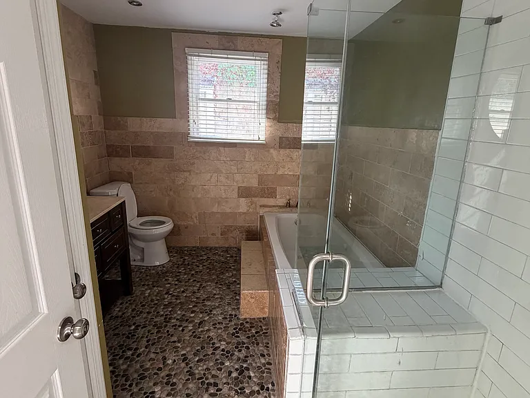 2331 E Susquehanna Ave — Photo 23