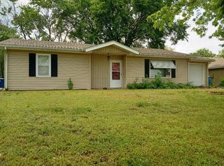 604 N Parkview Ave, Coffeyville, KS 67337