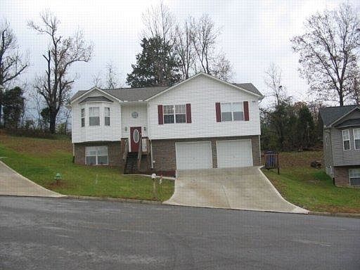 2nd image of 6942 Rambling Brooks Ln