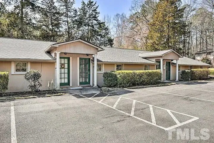 2 Shepherd Ln — Photo 4