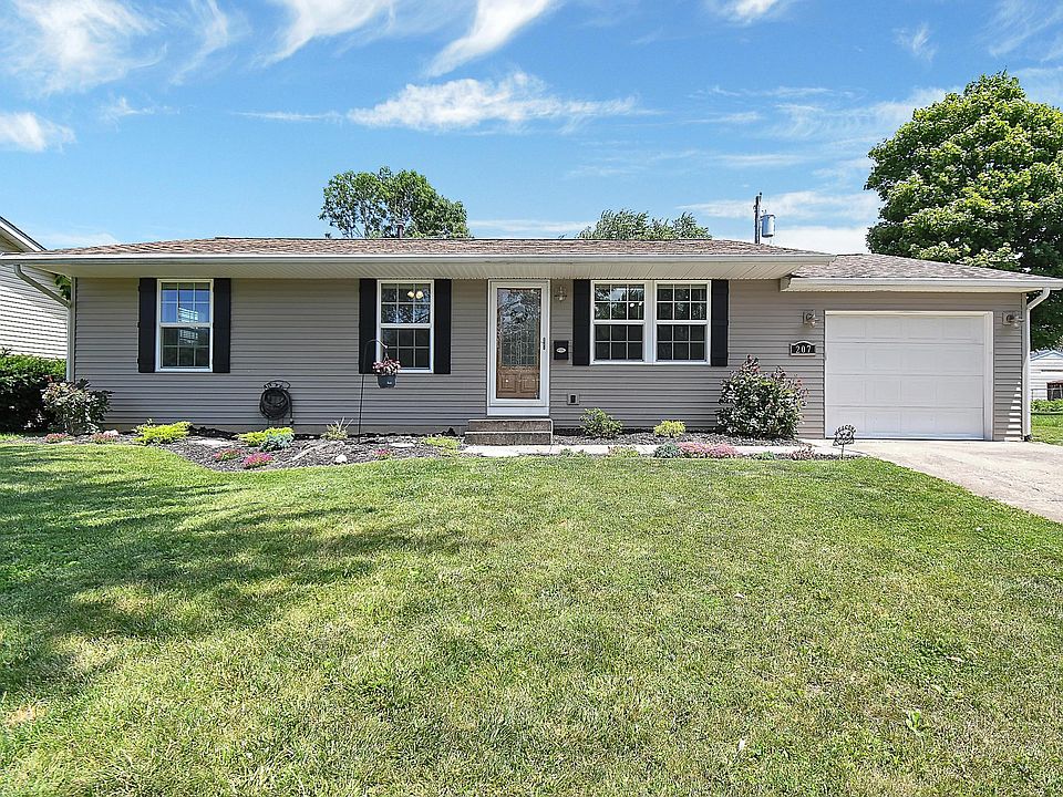 1st image of 207 Lakeview Ct