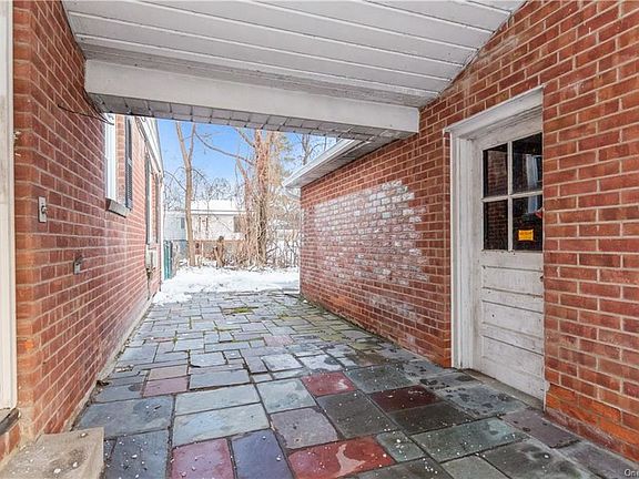 2nd image of 62 Valley Ave