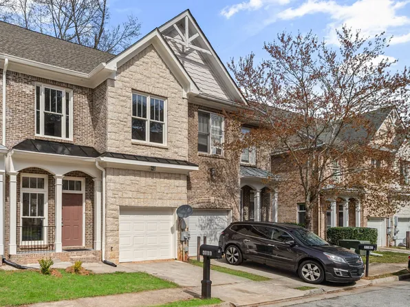 4866 Pinnacle Dr, Stone Mountain, GA 30088
