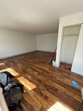 2 bed, 800 sqft, $3,200 — Photo 4