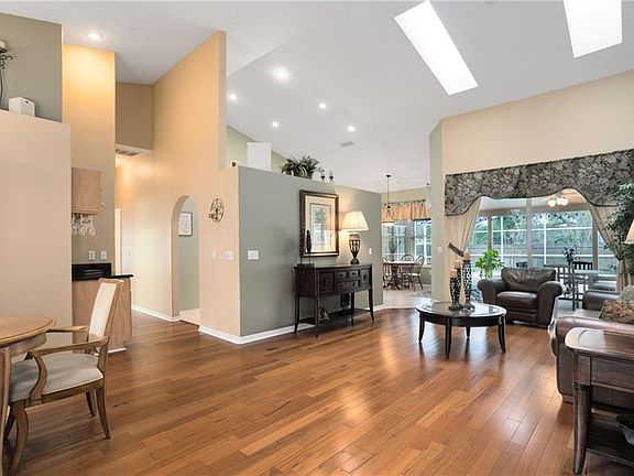 2nd image of 5090 Great Oak Ln