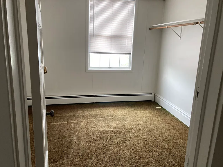 418 N. Mechanic Street — Photo 16