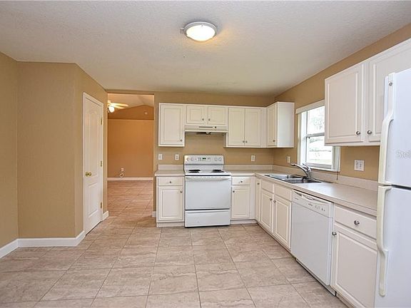 3rd image of 6746 Krenson Oaks Dr