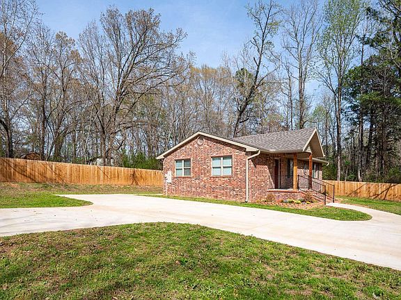 2nd image of 3 Grassy Lake Rd