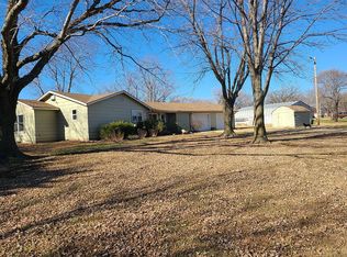 57 SE Cole Creek Rd, El Dorado, KS 67042