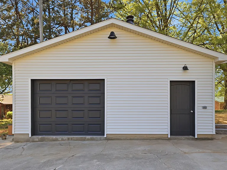 3683 Halifax Cir — Photo 3
