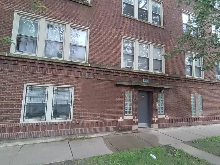1943 W Chase Ave #2 — Photo 14