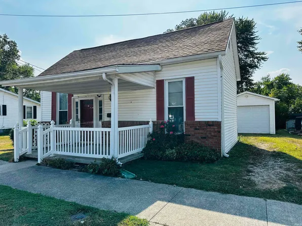 105 NE 14th St, Washington, IN 47501