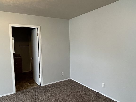 2nd image of 425 Cider Mill Dr #10