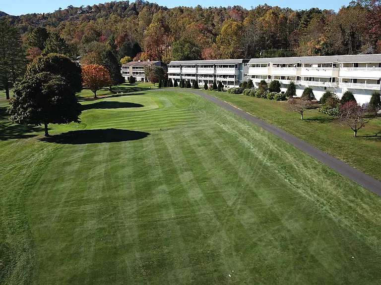 145 Fairway Ln #G — Photo 9