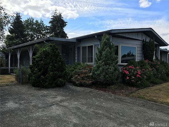 3rd image of 5401 Chelan Ln SE