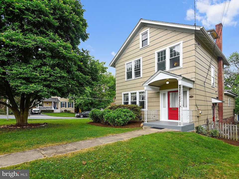 1st image of 100 Lynch St