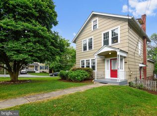 100 Lynch St, Rockville, MD 20850