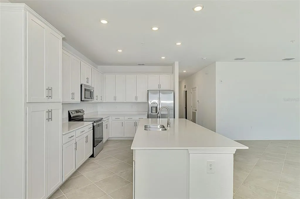 Building Photo - 17565 Opal Sand Dr #401