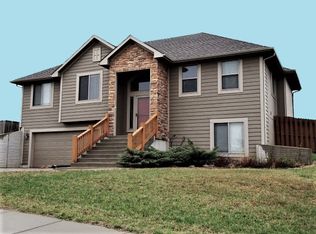 2415 Deer Trl, Junction City, KS 66441