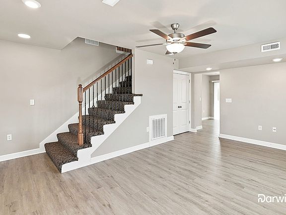 5th image of 214 SW Marigold St