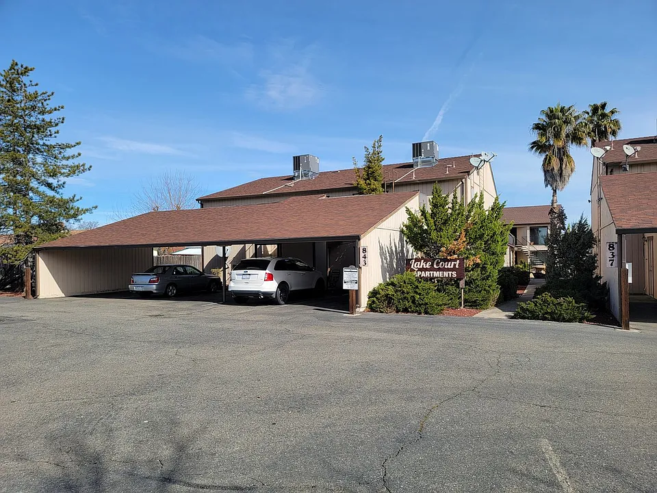 837 & 843 Lake Blvd #833-847