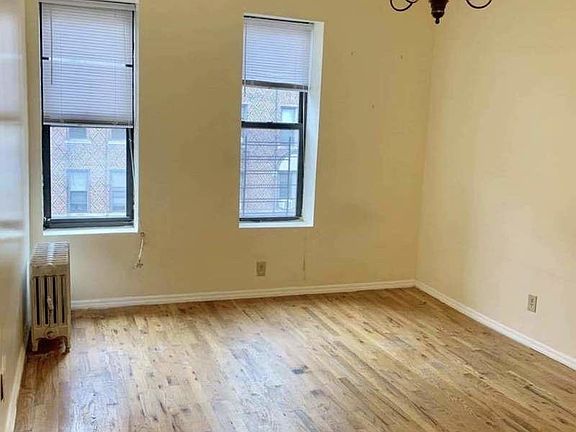 5th image of 437 Kingston Ave APT C4