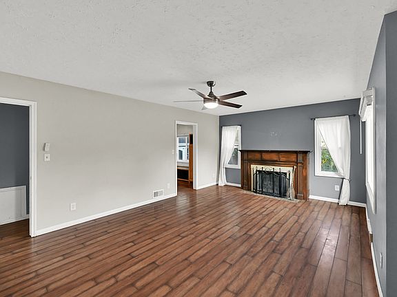 2nd image of 340 W Porter Ln